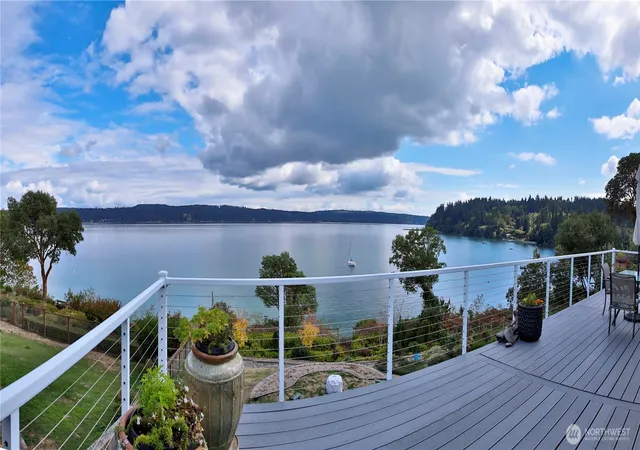 Photo 1 of Single family home for sale at 4231 Bayside Ln, Greenbank, WA 98253 | MLS# NWM2578101 | Listing updated on 2026-09-23