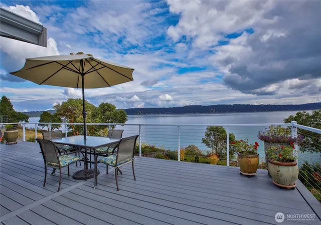 Photo 3 of Single family home for sale at 4231 Bayside Ln, Greenbank, WA 98253 | MLS# NWM2578101 | Listing updated on 2026-09-23