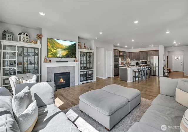 Photo 1 of Single family home for sale at 18511 128th Avenue E, Puyallup, WA 98374 | MLS# NWM2578111 | Listing updated on 2026-10-01