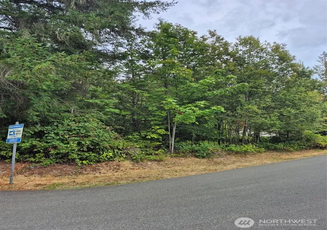 Photo 1 of Land for sale at 2340 Westwind Dr Nw, Olympia, WA 98502 | MLS# NWM2578121 | Listing updated on 2026-09-25