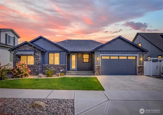 Photo 1 of Single family home for sale at 1009 Mountain Springs Dr, Wenatchee, WA 98801 | MLS# NWM2578123 | Listing updated on 2026-09-05