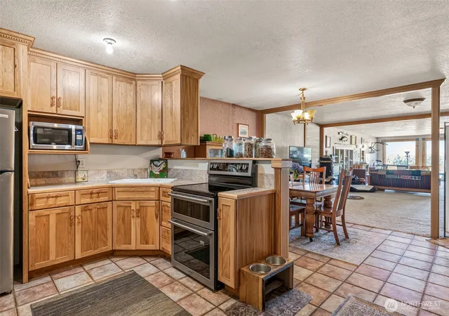 Photo 3 of Single family home for sale at 4523 Pleasant Hl Rd, Kelso, WA 98626 | MLS# NWM2578136 | Listing updated on 2026-10-01