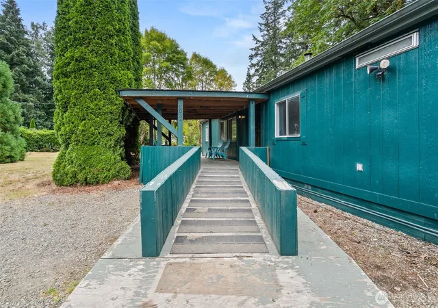 Photo 3 of Sale Pending at 8034 Normandy Pl SE, Olympia, WA 98501 | MLS# NWM2578141 | Listing updated on 2026-09-18