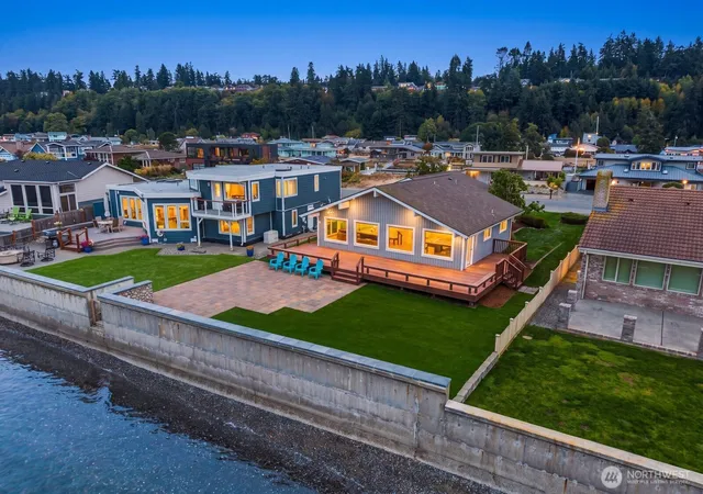 Photo 2 of Single family home for sale at 3672 Oceanside Dr, Greenbank, WA 98253 | MLS# NWM2578149 | Listing updated on 2026-09-25