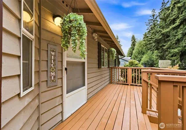 Photo 3 of Single family home for sale at 104 Barbara Ln, Everett, WA 98203 | MLS# NWM2578160 | Listing updated on 2026-09-25