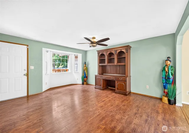 Photo 3 of Single family home for sale at 104 Barbara Ln, Everett, WA 98203 | MLS# NWM2578160 | Listing updated on 2026-09-25