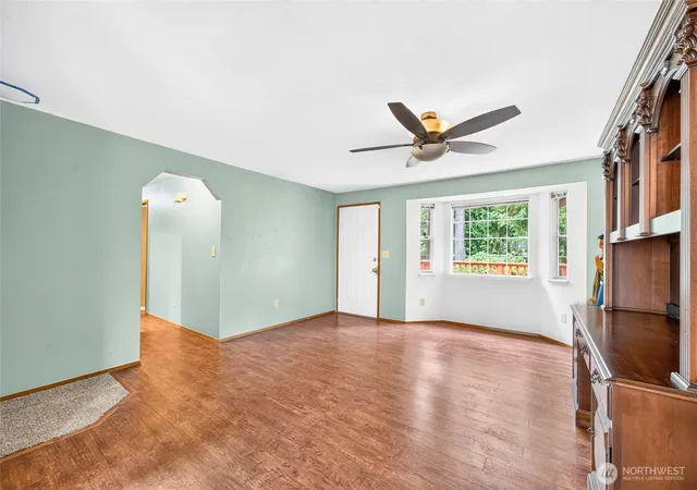 Photo 4 of Single family home for sale at 104 Barbara Ln, Everett, WA 98203 | MLS# NWM2578160 | Listing updated on 2026-09-25