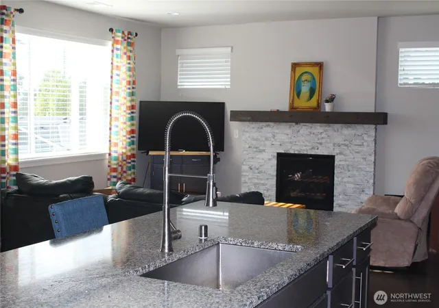 Photo 4 of Single family home for sale at 24621 96th Avenue S, Kent, WA 98030 | MLS# NWM2578176 | Listing updated on 2026-09-23