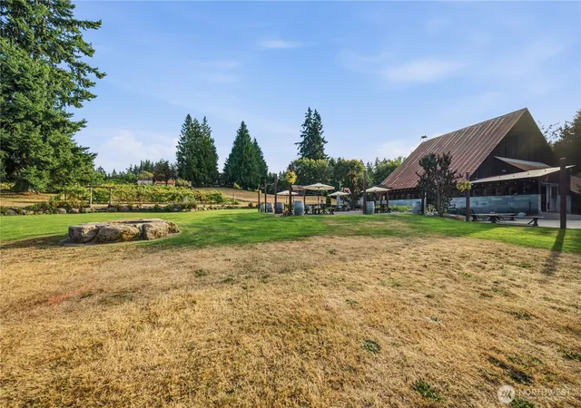 Photo 3 of Single family home for sale at 1425 210th Avenue E, Lake Tapps, WA 98391 | MLS# NWM2578185 | Listing updated on 2026-09-23