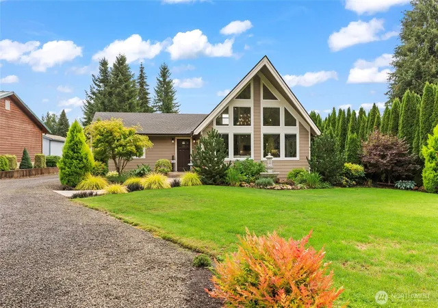 Photo 3 of Single family home for sale at 115 Steelhead Dr, Silver Creek, WA 98585 | MLS# NWM2578190 | Listing updated on 2026-09-25