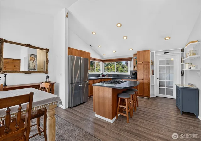 Photo 4 of Single family home for sale at 503 Gove St, Steilacoom, WA 98388 | MLS# NWM2578197 | Listing updated on 2026-09-29