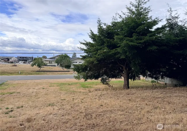 Photo 3 of Land for sale at 3687 Shorewood Ave, Greenbank, WA 98253 | MLS# NWM2578226 | Listing updated on 2026-09-25