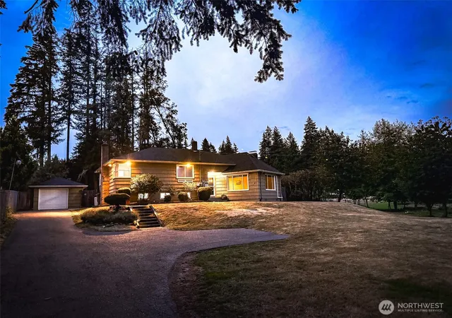 Photo 3 of Sale Pending at 6438 Tracyton Blvd Nw, Bremerton, WA 98311 | MLS# NWM2578233 | Listing updated on 2026-10-01