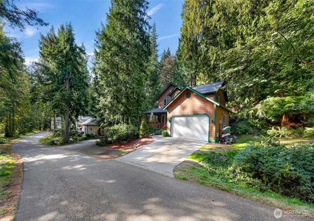 Photo 2 of Single family home for sale at 3 Spring Rd, Bellingham, WA 98229 | MLS# NWM2578237 | Listing updated on 2026-09-21