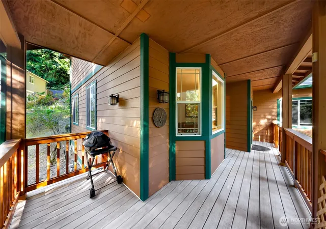 Photo 4 of Single family home for sale at 3 Spring Rd, Bellingham, WA 98229 | MLS# NWM2578237 | Listing updated on 2026-09-21