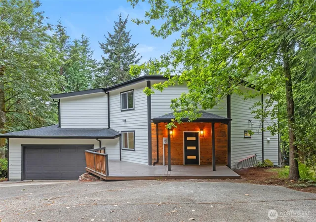 Photo 1 of Single family home for sale at 10953 N Madison Ave Ne, Bainbridge Island, WA 98110 | MLS# NWM2578240 | Listing updated on 2026-09-25