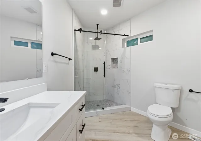 Photo 4 of Single family home for sale at 10953 N Madison Ave NE, Bainbridge Island, WA 98110 | MLS# NWM2578240 | Listing updated on 2026-09-25