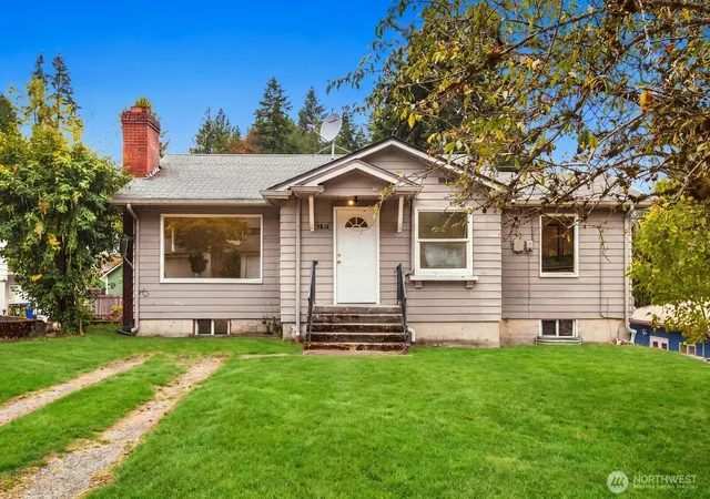 Photo 1 of Sale Pending at 5816 Fleming St, Everett, WA 98203 | MLS# NWM2578242 | Listing updated on 2026-09-22
