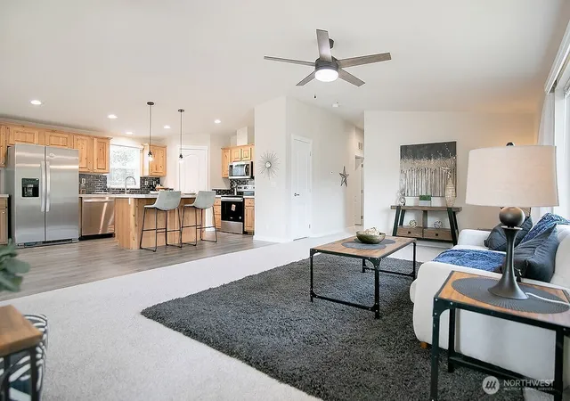 Photo 3 of Manufactured home for sale at 420 Pine St, Toledo, WA 98591 | MLS# NWM2578243 | Listing updated on 2026-09-24