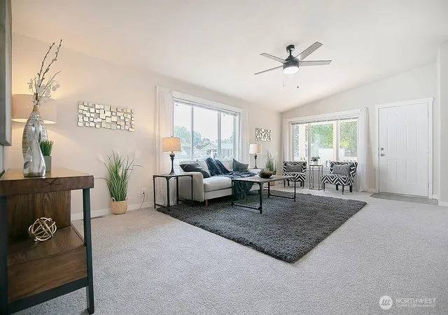 Photo 4 of Manufactured home for sale at 420 Pine St, Toledo, WA 98591 | MLS# NWM2578243 | Listing updated on 2026-09-24