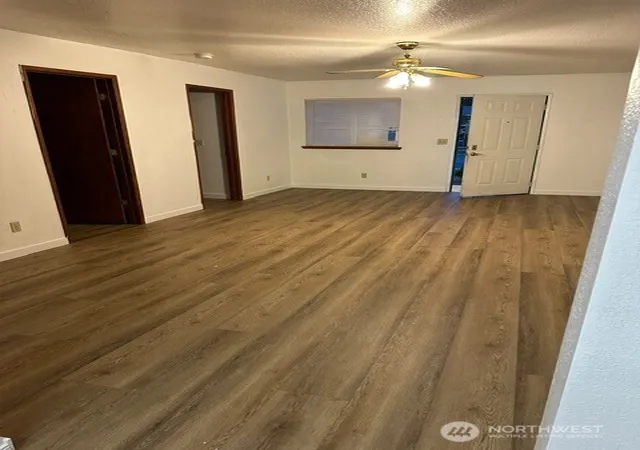 Photo 3 of Single family home for sale at 313 N G" St, Toppenish, WA 98948 | MLS# NWM2578253 | Listing updated on 2026-10-09