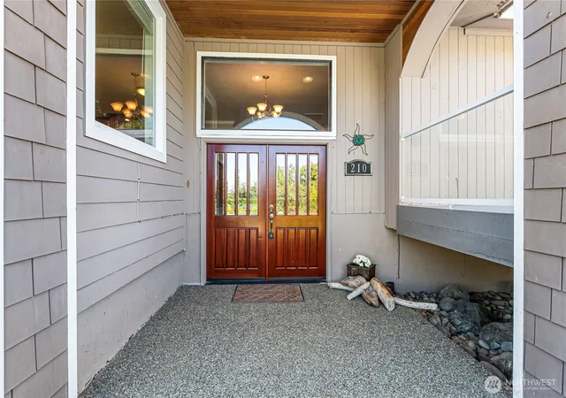 Photo 2 of Single family home for sale at 210 Champion St, Steilacoom, WA 98388 | MLS# NWM2578255 | Listing updated on 2026-09-22