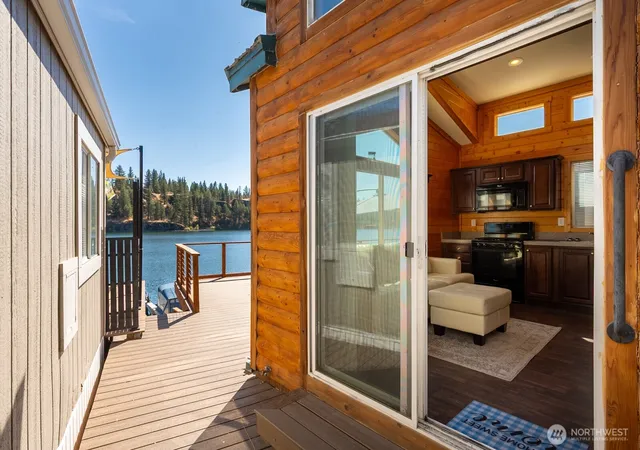 Photo 3 of Manufactured home for sale at 18617 W Williams Lake Rd #35B, Cheney, WA 99004 | MLS# NWM2578284 | Listing updated on 2026-09-21