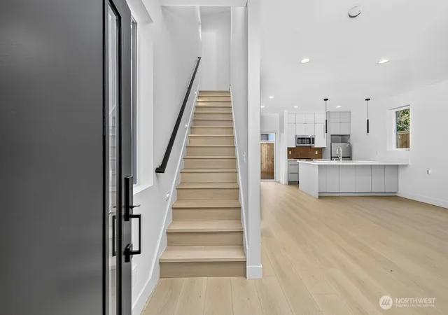 Photo 2 of Single family home for sale at 1220 Ne 100th Street, Seattle, WA 98125 | MLS# NWM2578293 | Listing updated on 2026-09-26