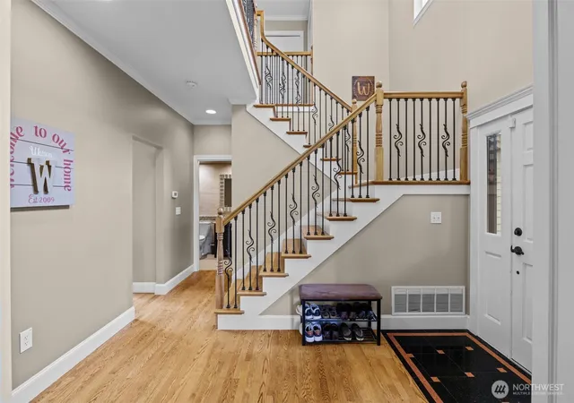 Photo 3 of Single family home for sale at 3314 112th Place Se, Everett, WA 98208 | MLS# NWM2578294 | Listing updated on 2026-10-01