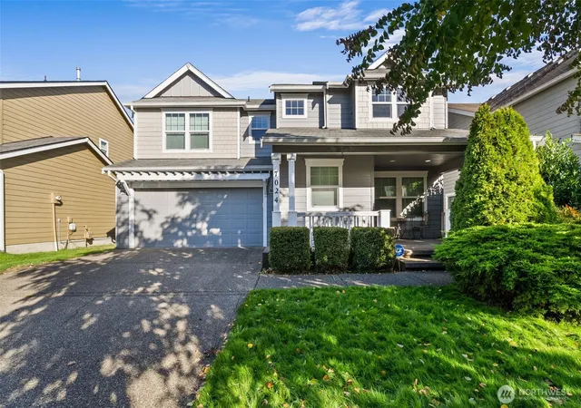 Photo 2 of Single family home for sale at 7024 Axis St Se, Lacey, WA 98513 | MLS# NWM2578296 | Listing updated on 2026-09-29