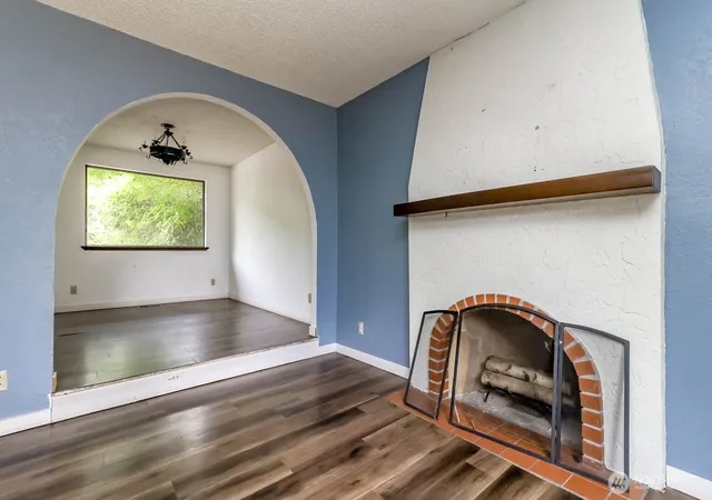 Photo 4 of Sale Pending at 1304 S 286th Street, Federal Way, WA 98003 | MLS# NWM2578305 | Listing updated on 2026-09-28