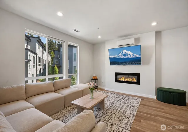 Photo 1 of Townhouse for sale at 2527 Gibson Rd #C4, Everett, WA 98204 | MLS# NWM2578310 | Listing updated on 2026-09-25