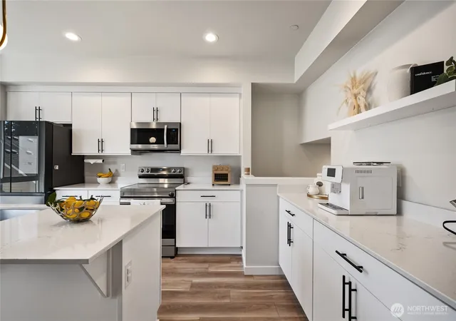 Photo 3 of Townhouse for sale at 2527 Gibson Rd #C4, Everett, WA 98204 | MLS# NWM2578310 | Listing updated on 2026-09-25