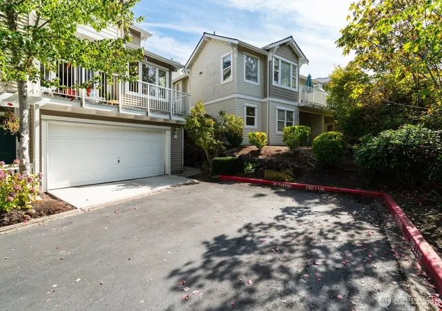 Photo 2 of Townhouse for sale at 2680 139th Avenue Se #60, Bellevue, WA 98005 | MLS# NWM2578314 | Listing updated on 2026-10-02