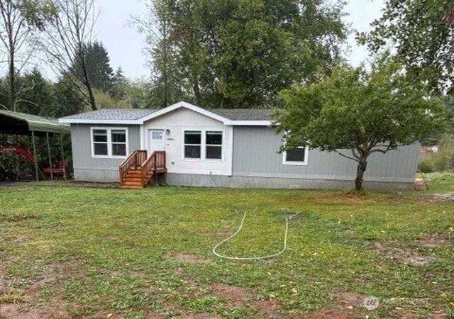 Photo 2 of Manufactured home for sale at 1004 Stella Rd, Longview, WA 98632 | MLS# NWM2578322 | Listing updated on 2026-10-09