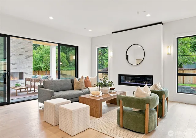 Photo 3 of Single family home for sale at 6702 123rd Avenue NE, Kirkland, WA 98033 | MLS# NWM2578324 | Listing updated on 2026-09-25
