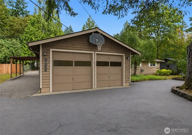 Photo 2 of Single family home for sale at 31032 228th Avenue Se, Black Diamond, WA 98010 | MLS# NWM2578329 | Listing updated on 2026-10-02