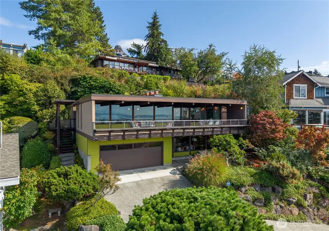 Photo 1 of Sale Pending at 2730 53rd Avenue Sw, Seattle, WA 98116 | MLS# NWM2578334 | Listing updated on 2026-09-30