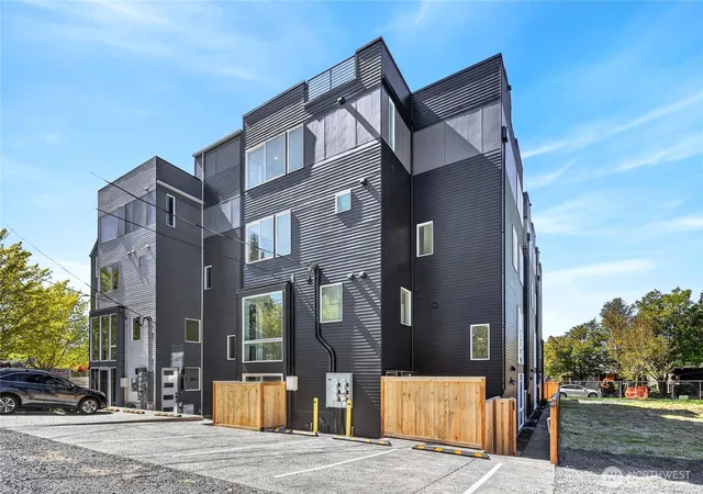 Townhouse for sale at 6318 41st Avenue SW #4, Seattle, WA 98136 | MLS# NWM2578335