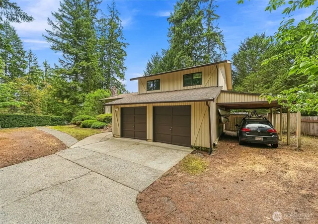 Photo 4 of Single family home for sale at 32343 227th Avenue SE, Kent, WA 98042 | MLS# NWM2578342 | Listing updated on 2026-09-26