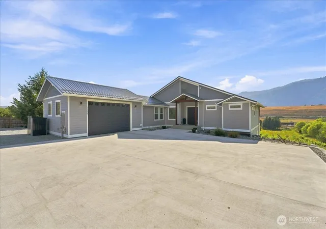 Photo 2 of Single family home for sale at 2259 Washington St, Manson, WA 98831 | MLS# NWM2578355 | Listing updated on 2026-10-02