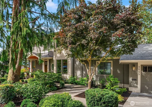 Photo 3 of Sale Pending at 3045 71st Avenue Se, Mercer Island, WA 98040 | MLS# NWM2578371 | Listing updated on 2026-09-25