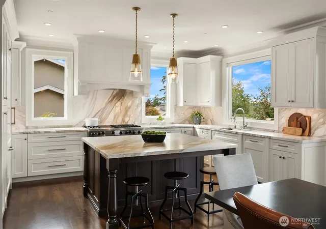 Photo 4 of Sale Pending at 3045 71st Avenue SE, Mercer Island, WA 98040 | MLS# NWM2578371 | Listing updated on 2026-09-25