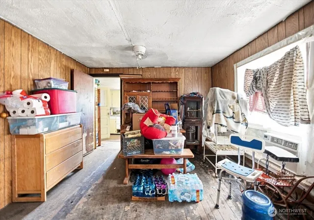 Photo 3 of Single family home for sale at 703 N 5th Street, Grandview, WA 98930 | MLS# NWM2578426 | Listing updated on 2026-10-01