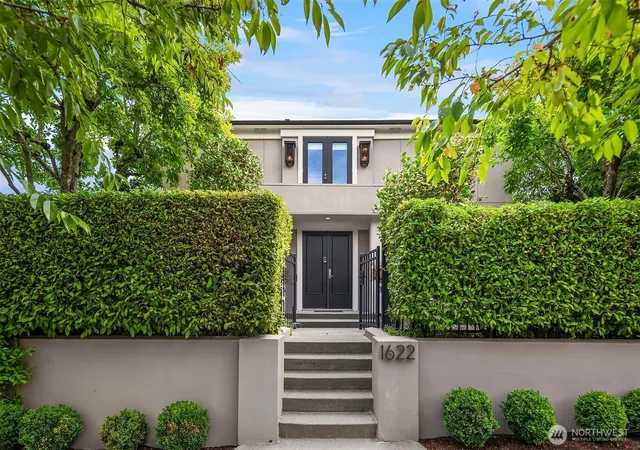 Photo 3 of Single family home for sale at 1622 5th Avenue N, Seattle, WA 98109 | MLS# NWM2578436 | Listing updated on 2026-09-30