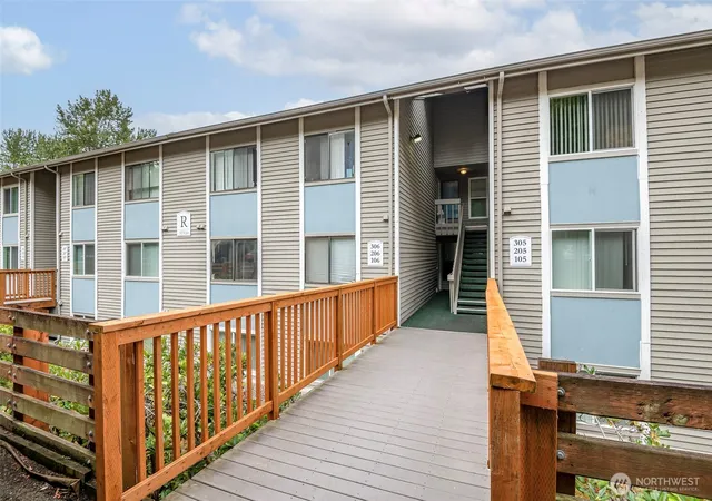 Condo for sale at 31510 106th Place SE #R106, Auburn, WA 98092 | MLS# NWM2578444