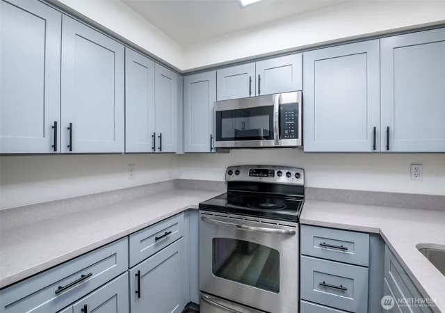 Photo 4 of Condo for sale at 31510 106th Place SE #R106, Auburn, WA 98092 | MLS# NWM2578444 | Listing updated on 2026-09-28