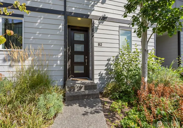 Photo 3 of Townhouse for sale at 3230 148th Street Sw #B2, Lynnwood, WA 98087 | MLS# NWM2578456 | Listing updated on 2026-09-21