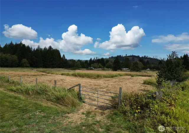 Photo 3 of Sale Pending at 11301 Grandview Rd, Arlington, WA 98223 | MLS# NWM2578463 | Listing updated on 2026-09-24