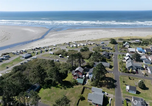 Photo 4 of Single family home for sale at 45 S 3rd Street, Pacific Beach, WA 98571 | MLS# NWM2578467 | Listing updated on 2026-09-26